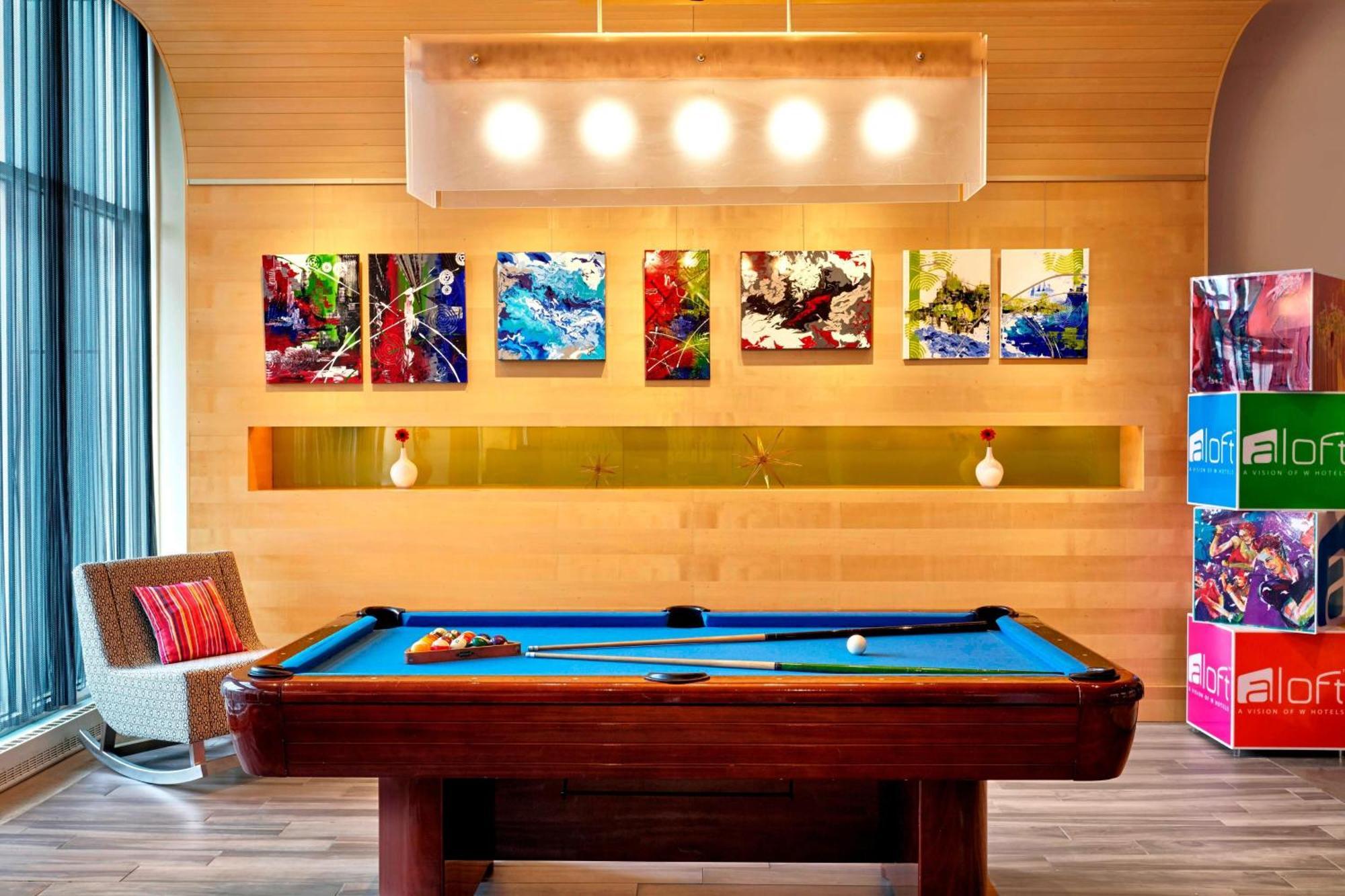 Aloft Montreal Airport Hotel Dorval Ngoại thất bức ảnh